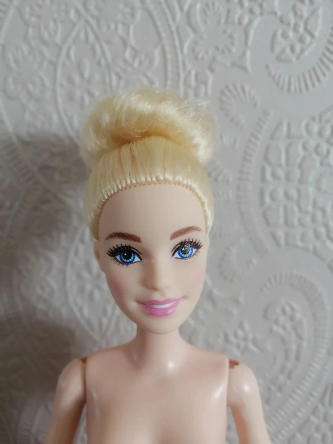 Barbie Ballerina loira em vestido rosa e azul – photo 3